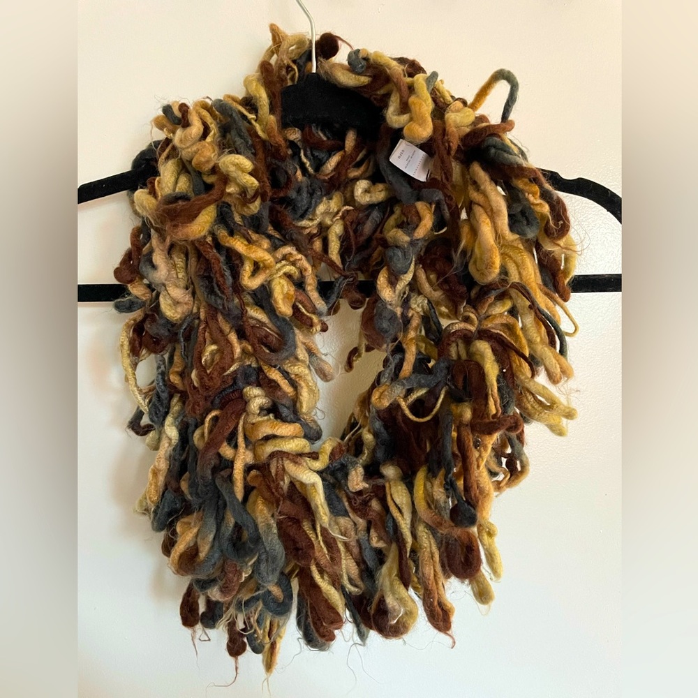 Loop infinity scarf